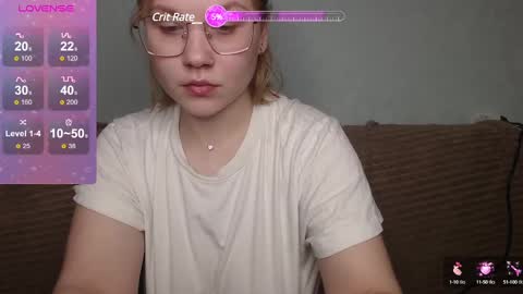 Snapshot of aleksaflirt chatting on January 10, 6:17 pm Aleksa online show from January 10, 6:17 pm