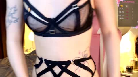 Lexi online show from December 5, 4:20 am