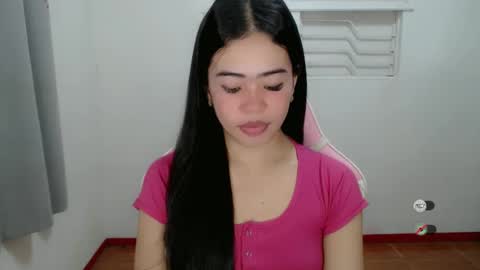 Snapshot of alesha_vibe_me chatting on December 26, 4:43 am alesha_vibe_me online show from December 26, 4:43 am