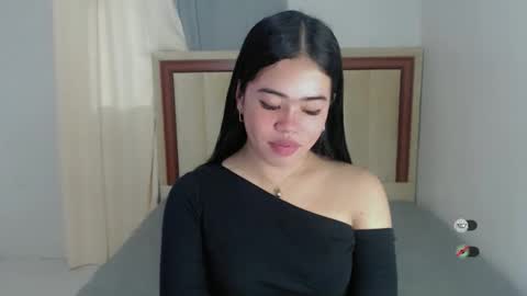 Snapshot of alesha_vibe_me chatting on September 25, 4:33 am alesha_vibe_me online show from September 25, 4:33 am