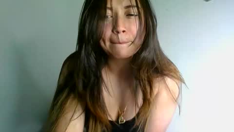 QUEEN OFF MILk  IM BACK  15 NOV online show from February 25, 11:25 pm