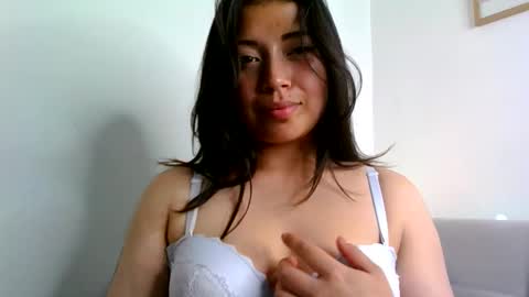 QUEEN OFF MILk  IM BACK  15 NOV online show from May 24, 2:10 am