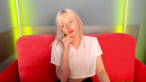 alessakiss online show from May 21, 8:56 am