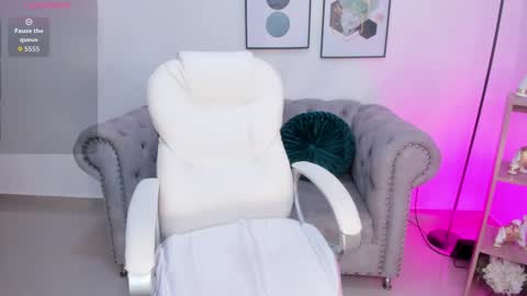 alessia_yorks online show from September 26, 2:15 pm