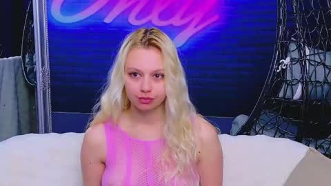 alessiacroft online show from May 26, 4:12 am