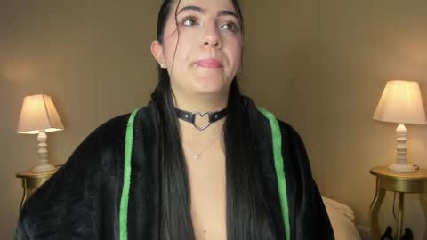 Alessia Fiore  Online 1430 to 2100 gmt-5 online show from September 18, 3:43 pm