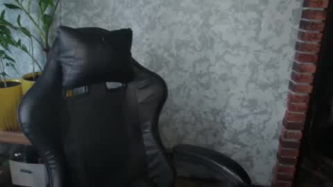Alex online show from May 12, 4:57 pm