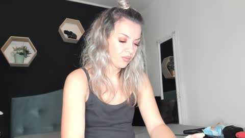 alesys69 online show from December 7, 11:12 pm