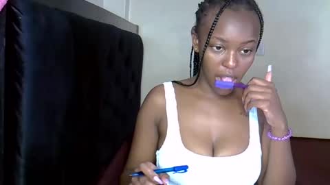 Snapshot of alexa_foxxie chatting on December 23, 12:52 pm Alexa online show from December 23, 12:52 pm