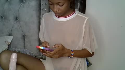 Snapshot of alexa_foxxie chatting on February 15, 7:17 pm Alexa online show from February 15, 7:17 pm