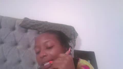 Snapshot of alexa_foxxie chatting on February 5, 10:51 am Alexa online show from February 5, 10:51 am