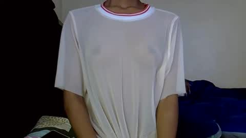Snapshot of alexa_foxxie chatting on December 17, 2:44 pm Alexa online show from December 17, 2:44 pm