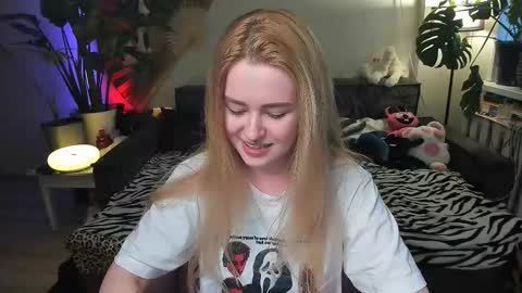 alexa_pirs online show from March 15, 3:14 pm