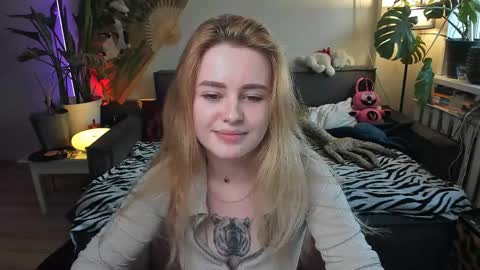 alexa_pirs online show from April 7, 2:19 pm