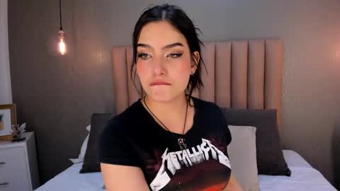 Alexa Thaylor online show from January 15, 3:29 pm