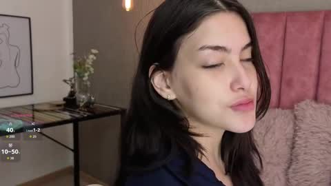 Alexa Thaylor online show from May 4, 4:11 pm