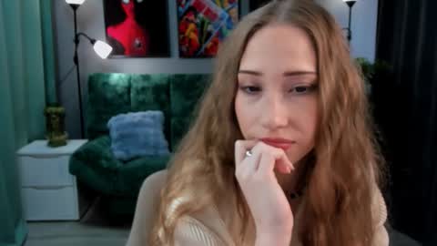 AlexaHarmon online show from November 13, 7:07 am