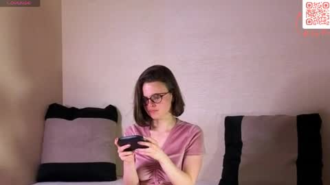 Alexa Lurexx online show from May 11, 7:00 pm