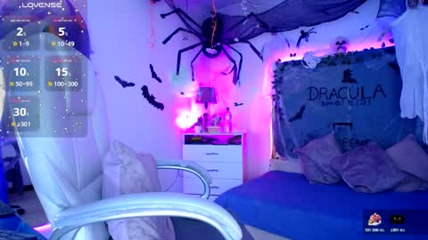 Alexa Moon online show from November 5, 5:18 pm