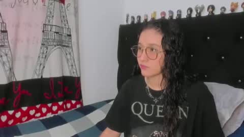 alexandra clauss online show from June 7, 9:32 pm