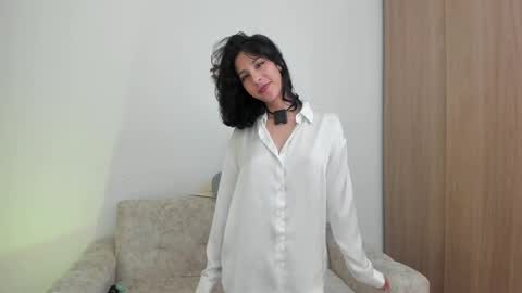Snapshot of alexandra_fiore chatting on February 14, 3:22 am I am Alexandra online show from February 14, 3:22 am