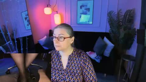 Alexandra online show from April 28, 9:18 pm