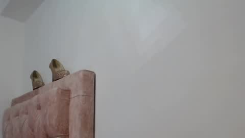 alexandrasaen online show from May 16, 8:41 pm