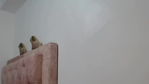 alexandrasaen online show from May 16, 8:52 pm