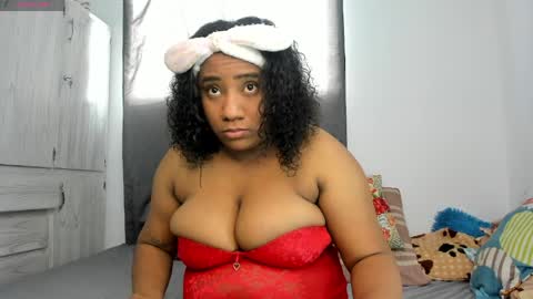 alexandrasaenz online show from April 8, 8:55 pm