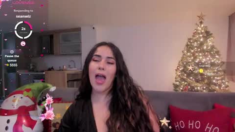 Snapshot of alexeii_grey chatting on December 23, 10:23 pm alexeii_grey online show from December 23, 10:23 pm