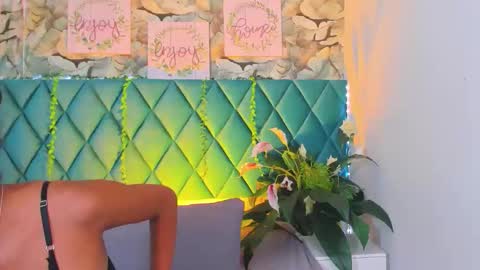 Alexia Brown online show from May 19, 3:08 pm
