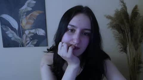 Alexis online show from April 1, 11:00 am