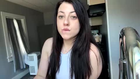 alexislove8 online show from May 1, 6:22 pm