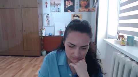 AlexisMillers online show from May 4, 1:48 pm