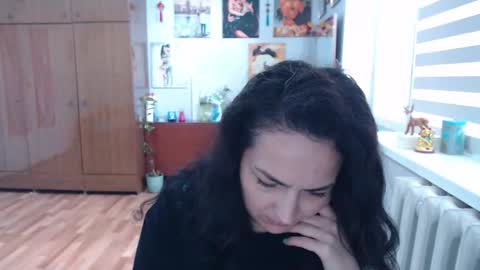 AlexisMillers online show from May 17, 11:20 am