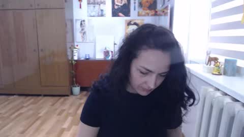 AlexisMillers online show from May 11, 2:45 pm