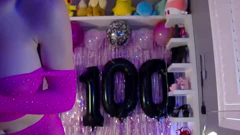 alexispaige06 online show from May 19, 1:01 am
