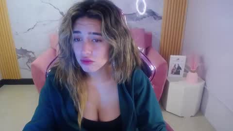 ali_bunny_ch online show from October 7, 10:25 pm