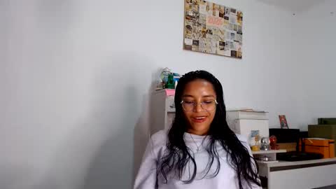 Alia  online show from May 23, 1:42 pm