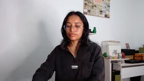Alia  online show from May 11, 4:04 pm