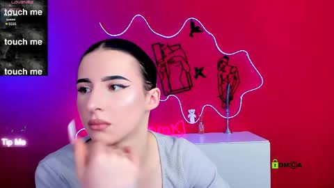 alia skay online show from May 13, 7:19 pm