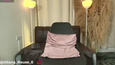 aliana_rouse online show from June 24, 3:05 am