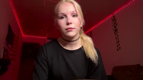 Alice online show from April 15, 6:08 pm