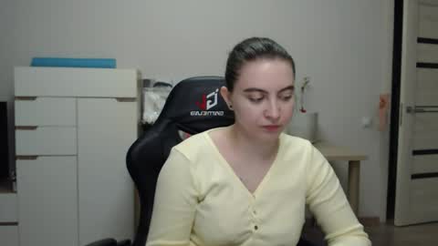 Alice online show from May 15, 6:43 pm