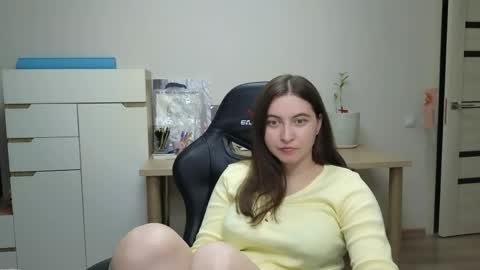 Alice online show from May 6, 6:34 pm