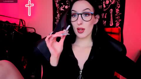 Miss Alice online show from May 31, 3:01 am