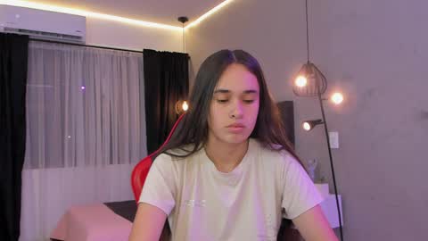 Alice Susan online show from May 7, 8:23 pm
