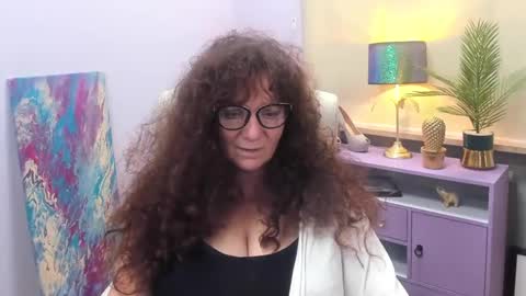 Alice online show from December 3, 4:06 pm