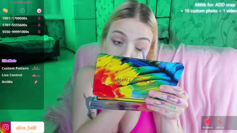 alice_halle online show from December 11, 5:25 pm