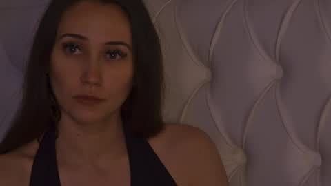 AliceMunro online show from May 2, 1:20 am